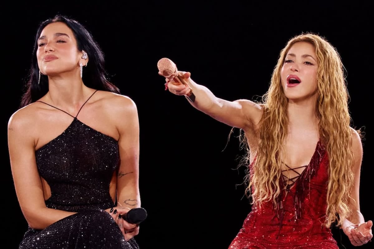 Aquella noche en Madrid: Shakira y Dua Lipa cantaron Antología y el público lo agradeció de pie