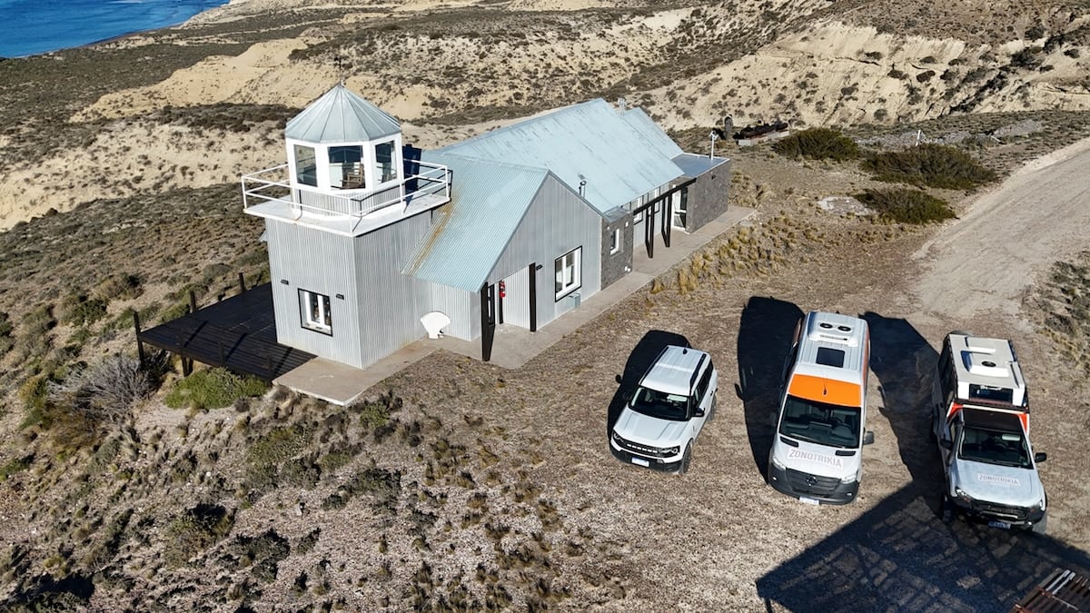 A 50 kilómetros de Puerto Madryn, una estancia centenaria abre las ballenas a pie de costa