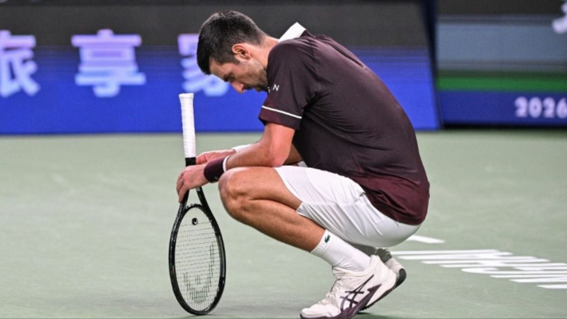 El Djokovic de 39 ya no resiste los lunes: cayó en Shanghái y ahora depende de un milagro en París