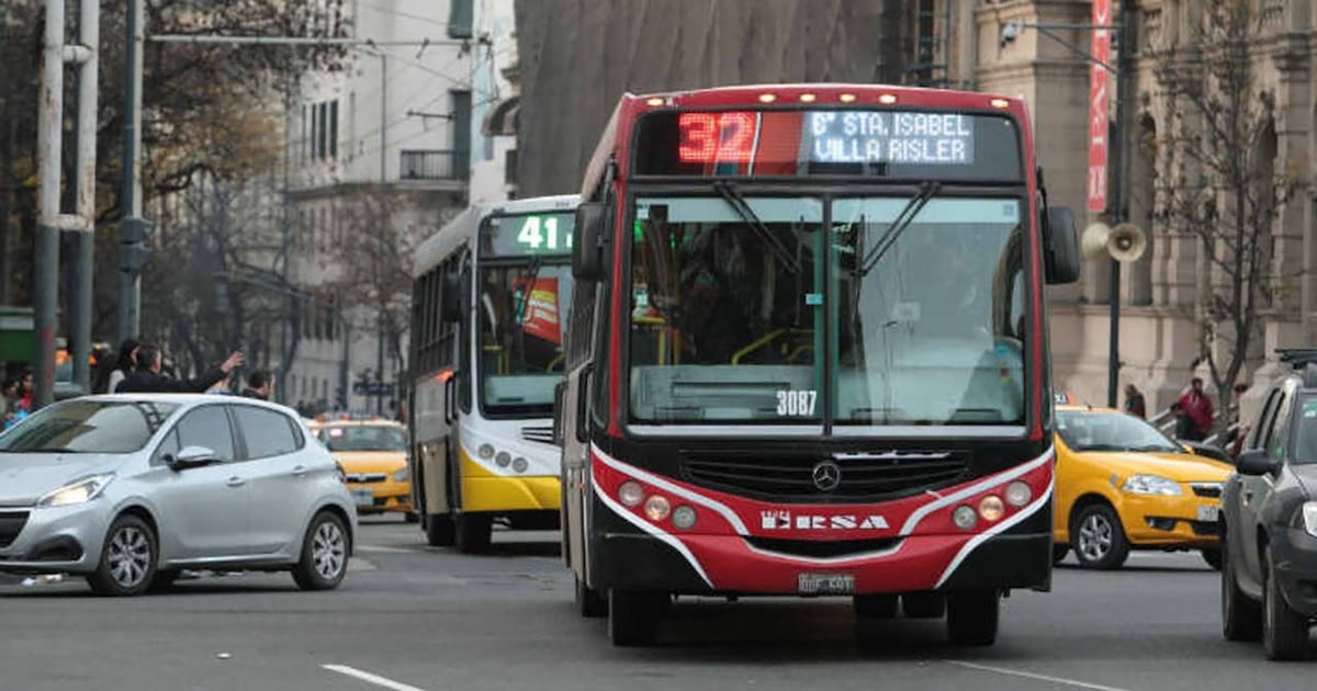 Tarifas de colectivo en Argentina: la brecha entre ciudades se ensancha y el AMBA pierde pasajeros