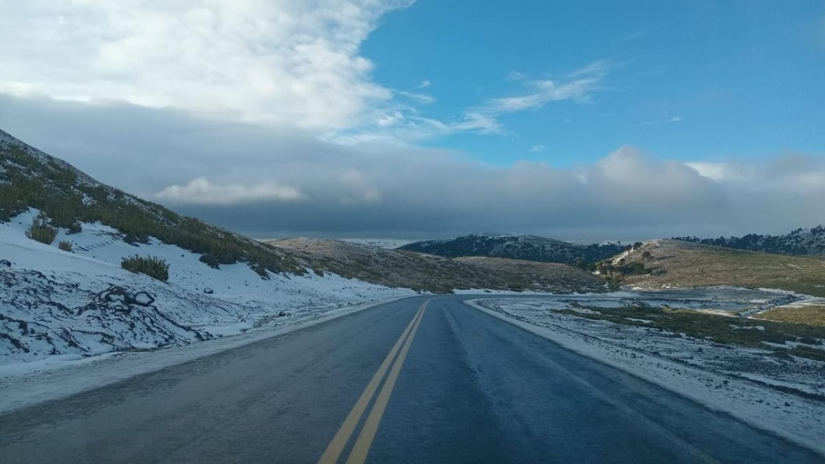 La cordillera neuquina amanece con los dos pasos abiertos, pero pide cadenear y paciencia