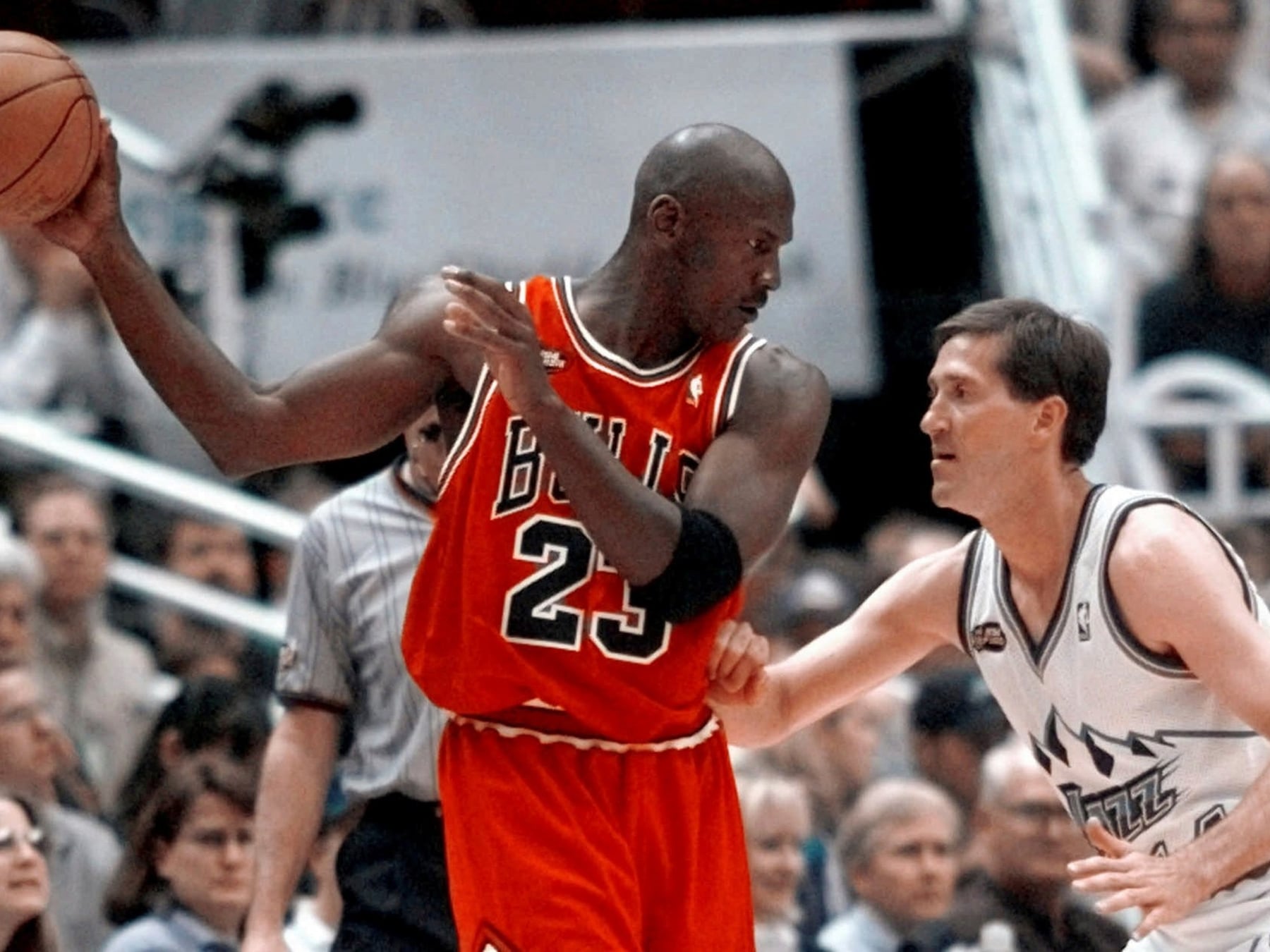 Catorce verdes por una remera y el mundo sigue mirando a Jordan como si fuera Dios