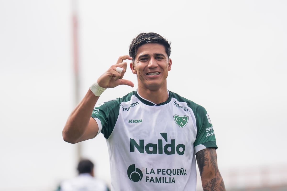 Marabel, el nueve de Sarmiento que se anima a soñar con arrebatarle la cima goleadora al propio River