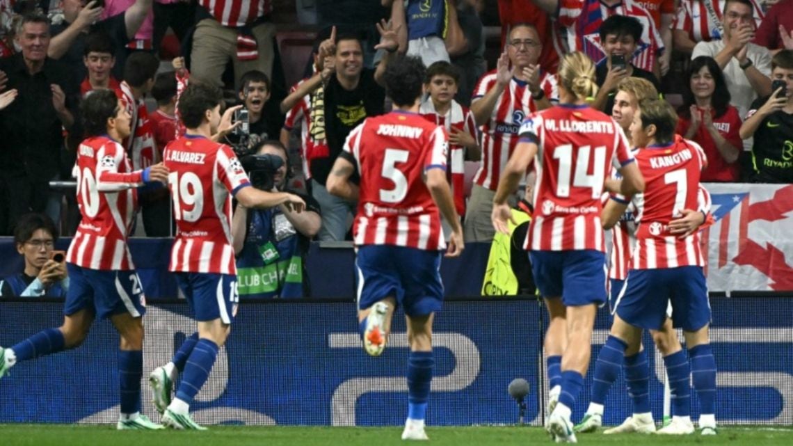 El Atleti se sacó la espina y le dijo basta al United en su propia casa