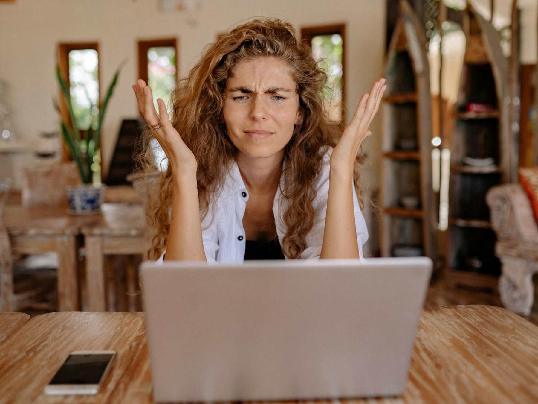 Cortisol bajo la lupa: por qué la hormona que todos quieren bajar no es la enemiga que pintan en las redes