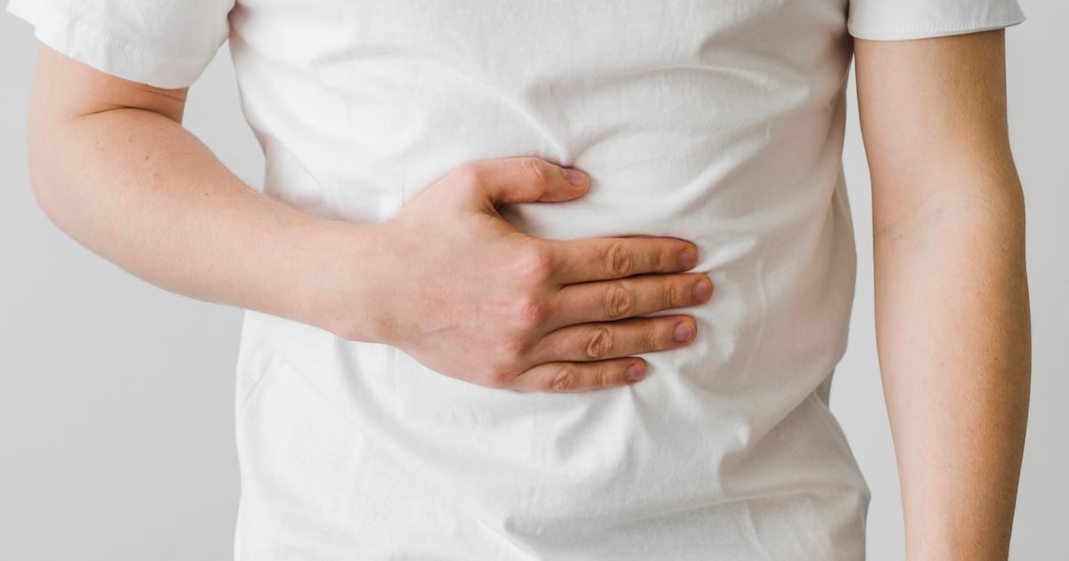 Una huella que se ve antes que el dolor: lo que el sistema inmune ya sabe sobre el Crohn y la colitis ulcerosa hasta diez años antes del diagnóstico