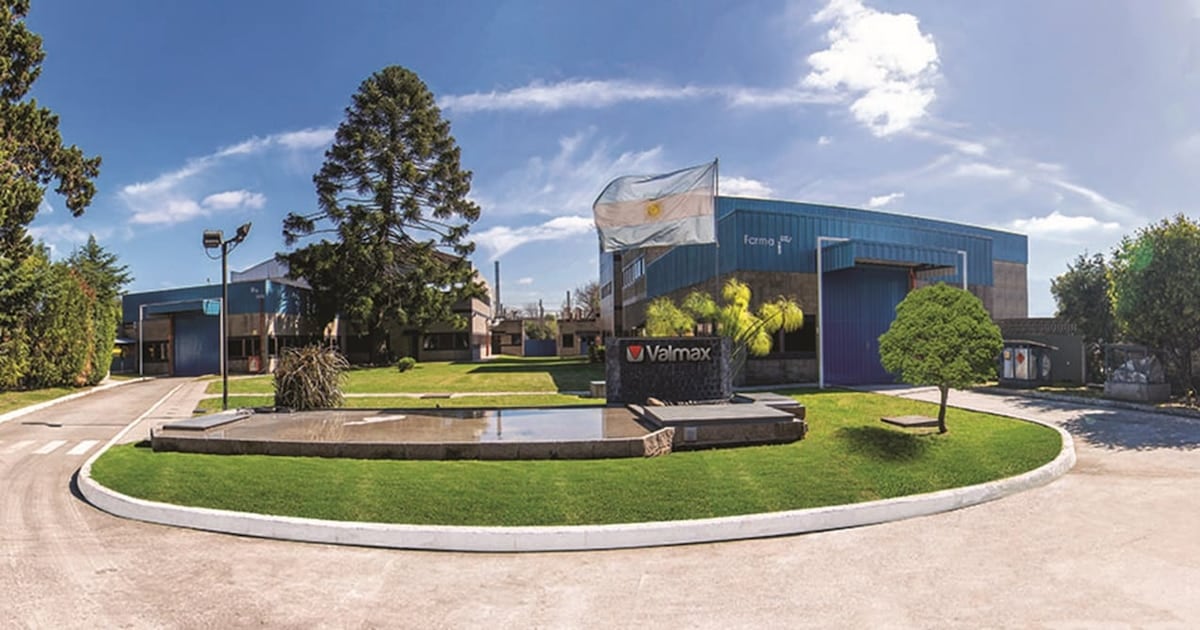 Laboratorio Valmax: planta paralizada en Ituzaingó, 30 despidos y 156 millones de pesos en cheques rechazados